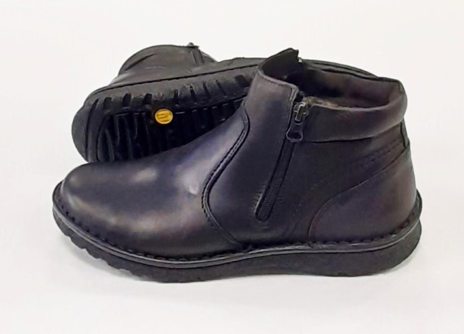 6223 GLOBEX čierne kožené zateplené topánky