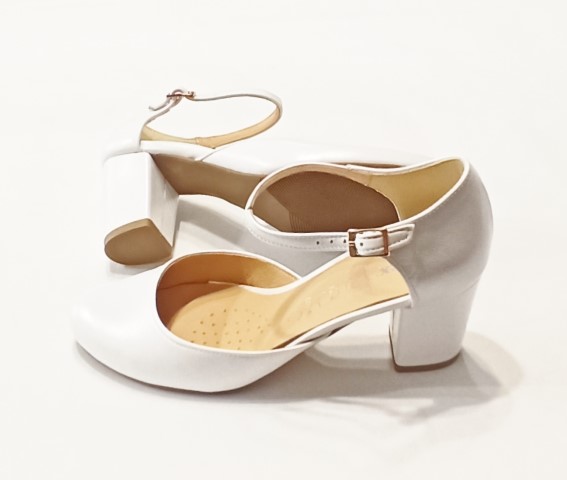 5678 TANEX biele kožené sandále