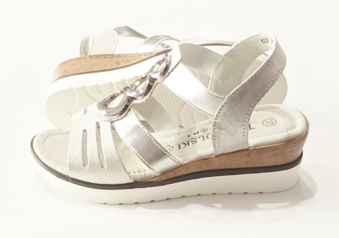 1032 T.SOKOLSKI strieborné kožené sandále